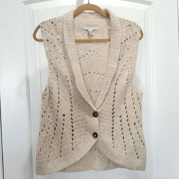 CAbi 345 Cream Angora Blend Knit Crochet 2 Button Vest Women's Size Large Boho - Picture 2 of 6